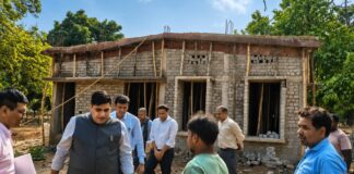 कलेक्टर कुणाल दुदावत ने पसरखेत में आंगनबाड़ी भवन निर्माण कार्य का किया निरीक्षण