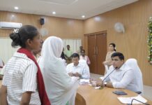 जनदर्शन में कलेक्टर कुणाल दुदावत ने सुनी आमनागरिकों की समस्याएं