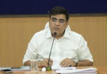 विकास कार्यों के लिए आबंटित शासकीय पैसे का दुरुपयोग करने वालो के ऊपर करें एफआईआर-कलेक्टर