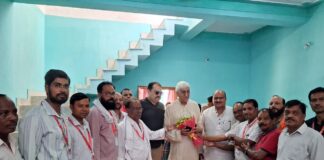 पुरानी पेंशन सहित कर्मचारी हितों को लेकर जनता यूनियन का प्रतिनिधिमंडल पूर्व उपमुख्यमंत्री टी.एस. सिंहदेव से मिला