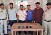 IPL पर ऑनलाइन सट्टा खेलते 4 आरोपी गिरफ्तार, ‘सायलेंट 777’ ऐप से चला रहे थे रैकेट, 73 हजार का सामान जब्त
