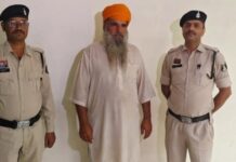 खड़े ट्रेलर से अफीम और डोडा बरामद, ट्रक ड्राइवर गिरफ्तार