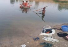 दिल दहलाने वाला हादसा: डूबती 8 साल की बेटी को बचाने कूदी गर्भवती मां, दोनों की मौत; बड़ी बेटी बची