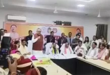 सामूहिक विवाह समारोह की अव्यवस्था पर भड़के डॉ. रमन सिंह, अधिकारियों को दी कड़ी नसीहत