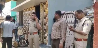 संदिग्ध मांस मिलने से मचा बवाल, जांच में जुटी पुलिस…