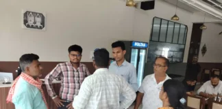 होटल के बाहर कचरा फेंकना पड़ा महंगा, निगम ने ठोका जुर्माना