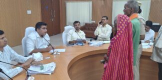 जनदर्शन में आमजन की समस्याएं सुनी गईं, कलेक्टर कुणाल दुदावत ने त्वरित निराकरण के दिए निर्देश’