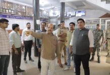 नीट पुनर्परीक्षा की तैयारियों का कलेक्टर एवं पुलिस अधीक्षक ने किया निरीक्षण