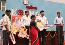अनुविभाग स्तरीय पंजीयन शिविर में शामिल हुए कलेक्टर कुणाल दुदावत