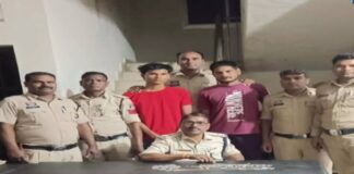 पुलिस की फुर्ती से चोर चढ़े हत्थे, घंटों में बरामद हुए चोरी के जेवर