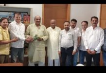 प्रेस क्लब कोरबा की नई टीम ने पूर्व मंत्री जयसिंह अग्रवाल से की मुलाकात, मिला मार्गदर्शन और शुभकामनाएं