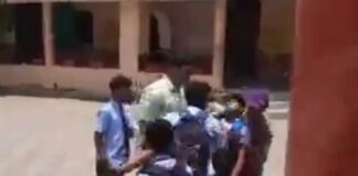 प्रार्थना सभा में छात्र की बिगड़ी तबीयत, गर्मी और उमस के चलते हुआ बेहोश