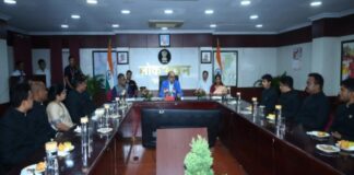 वन सेवा प्रशिक्षु अधिकारियों से मिले राज्यपाल, पर्यावरण संरक्षण को बताया बड़ी जिम्मेदारी