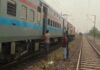 एक ट्रैक पर दिखीं दो ट्रेनें, रेलवे ने कहा- घबराने की नहीं, यह सामान्य परिचालन प्रक्रिया