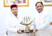 मुख्यमंत्री साय से कर्नाटक के राज्यपाल थावरचंद गहलोत की मुलाकात, जनहित के मुद्दों पर हुई चर्चा