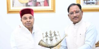मुख्यमंत्री साय से कर्नाटक के राज्यपाल थावरचंद गहलोत की मुलाकात, जनहित के मुद्दों पर हुई चर्चा