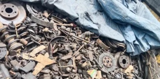 ऑपरेशन प्रहार: 20.25 लाख का संदिग्ध स्क्रैप और 12 चक्का ट्रक जब्त, चालक गिरफ्तार