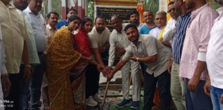 बांकीमोंगरा के वार्ड क्रमांक 25 में 7.20 लाख रुपये की लागत से बनेगी नाली, विधायक पालिका अध्यक्ष सहित अन्य ने किया भूमिपूजन