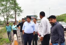 निर्माणाधीन सड़कों का कलेक्टर ने किया स्थल निरीक्षण