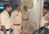 पुलिस की आधी रात सख्ती: बदमाशों के ठिकानों पर दबिश, कॉम्बिंग गश्त में 3 स्थायी वारंट तामील