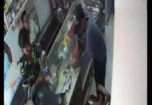 मोबाइल दुकान में ग्राहक बनकर आया चोर, 23 हजार का फोन लेकर हुआ फरार; CCTV में कैद वारदात