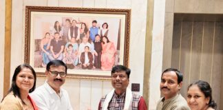 कोरबा प्रवास: एमआईसी सदस्य हितानंद अग्रवाल के निवास पहुँचे वन मंत्री केदार कश्यप
