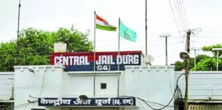 कलेक्टर अभिजीत सिंह ने किया केंद्रीय जेल दुर्ग का औचक निरीक्षण, व्यवस्थाओं का लिया जायजा