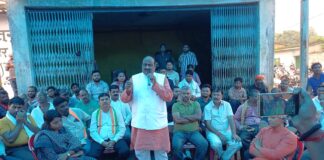 जयसिंह अग्रवाल के साथ 8 गांवों के ग्रामीण, मानिकपुर खदान विस्तार के खिलाफ मोर्चा
