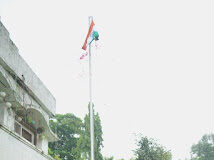 कलेक्ट्रेट में गरिमापूर्ण ढंग से मनाया गया 80वां स्वतंत्रता दिवस
