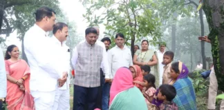 पुटका पहाड़ में पर्यावरणीय पुनरुद्धार कार्यों की मंत्री केदार कश्यप ने की समीक्षा, हाथियों के सुरक्षित आवागमन, प्राकृतिक वनस्पतियों के संरक्षण और जलस्रोतों के बेहतर प्रबंधन पर दिया विशेष जोर