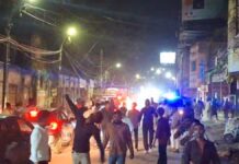 दो पक्षों में झड़प के बाद मचा हंगामा, पुलिस ने संभाला मोर्चा; क्षेत्र में बढ़ाई गई निगरानी