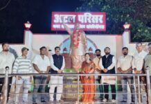 सेवा संकल्प अभियान के तहत बांकीमोंगरा में सजा ‘आशीर्वाद का दीया’, 11 हजार दीपों से जगमगाया नगर।