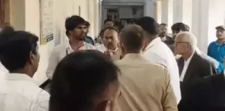 बिलासपुर कोर्ट परिसर में दो वकीलों के बीच भिड़ंत, पुरानी रंजिश में हुई मारपीट; पुलिस ने दर्ज किया काउंटर केस