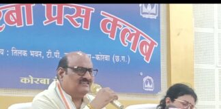 पीएम मोदी के जन्मदिन पर जयसिंह अग्रवाल का सरकार पर निशाना, बोले- जश्न के साथ जनता के सवालों का भी दें जवाब