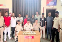 जांजगीर में जुए के अड्डे पर पुलिस का धावा, 9 कारोबारी गिरफ्तार; 4.28 लाख कैश बरामद
