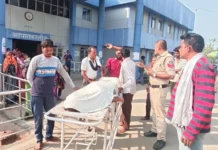 जांजगीर जिला अस्पताल में प्रसूता की मौत से मचा हड़कंप, गलत इंजेक्शन लगाने का आरोप; परिजनों का हंगामा