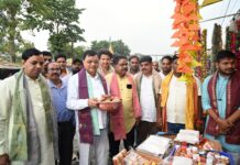 माटी के दीयों में सजेगा जनभावनाओं का उजाला