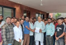 मानिकपुर खदान विस्तार से पहले गरमाया मामला, पूर्व मंत्री जयसिंह अग्रवाल से ग्रामीणों ने लगाई न्याय की गुहार