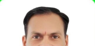 मां की स्मृति में शिक्षा का अनमोल दान, नवाचारी शिक्षक अजय जायसवाल को मिला कंप्यूटर सेट