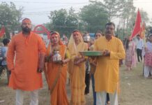 गजरा में भक्तिमय माहौल के बीच विराजीं मां नवदुर्गा, भव्य कलश यात्रा के साथ नवरात्रि महोत्सव का शुभारंभ; 20 अक्टूबर को होगा विशाल रावण दहन और जगराता।