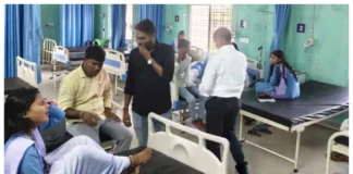 स्मार्ट क्लास में अचानक टूट पड़ा मक्खियों का झुंड, 10 छात्र-स्टाफ घायल; तीन छात्राओं को किया गया रेफर