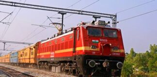 दिल्ली में प्रदर्शन से पहले रेल सेवाओं पर असर, 250 से ज्यादा ट्रेनें रद्द होने की खबर