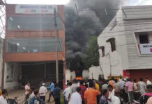 रायपुर के अमलीडीह में गोदाम आग की चपेट में, पेंट-केमिकल के भंडारण से सुरक्षा पर उठे सवाल
