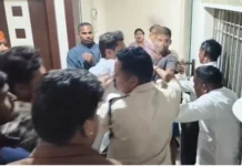 कोरबा के होटल में प्रार्थना सभा को लेकर हंगामा, मारपीट का वीडियो वायरल; धर्मांतरण के आरोपों की जांच में जुटी पुलिस